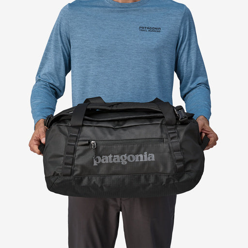 Load image into Gallery viewer, Black Hole Duffel 40L
