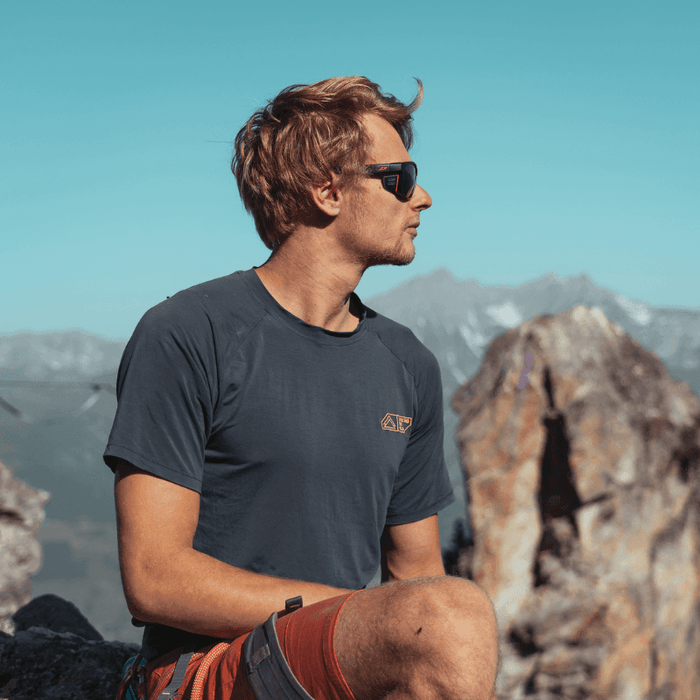 Load image into Gallery viewer, Shield Glacier Glasses
